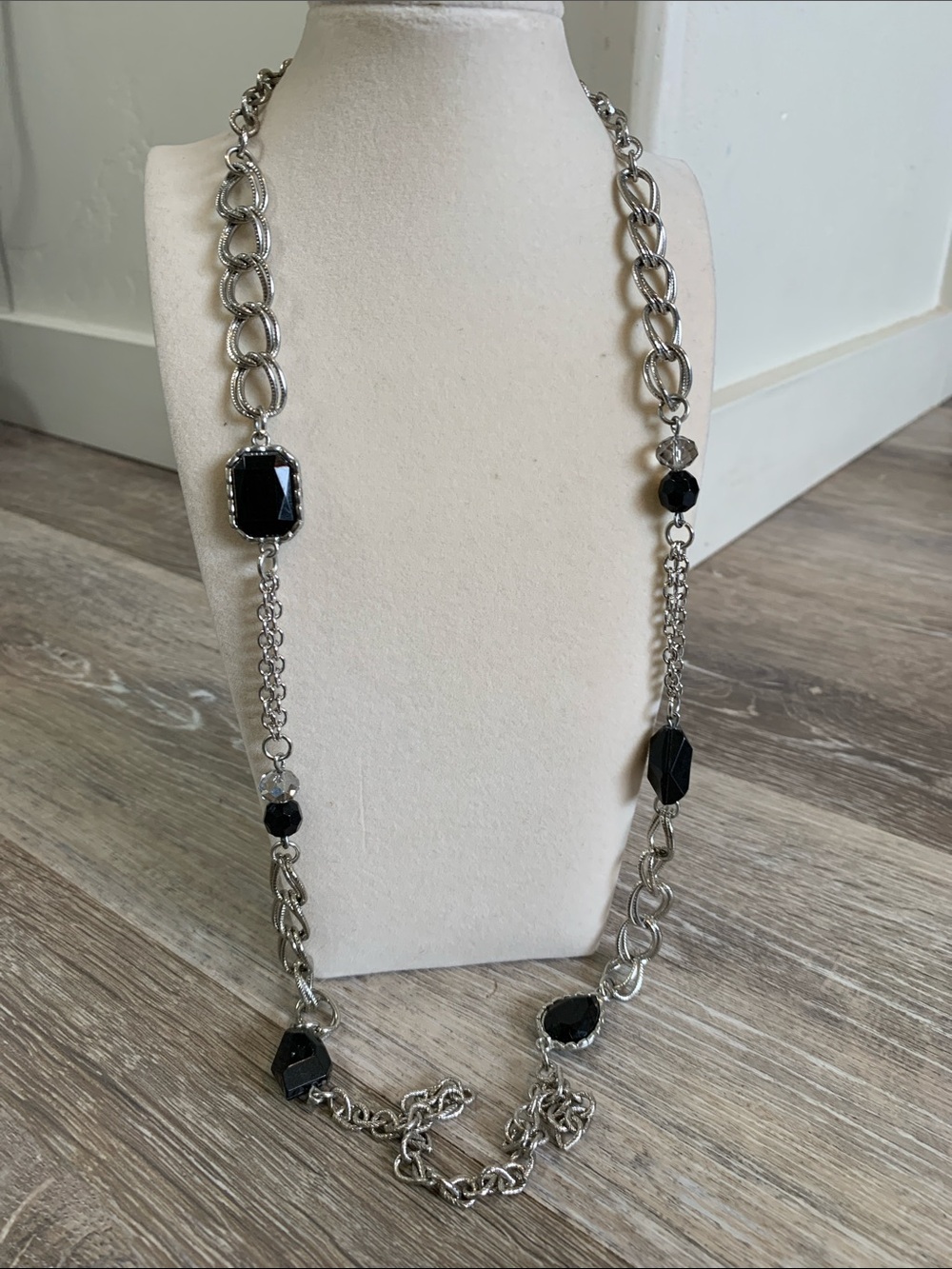 Elegant Silver-Tone Long Necklace with Black Gem Accents